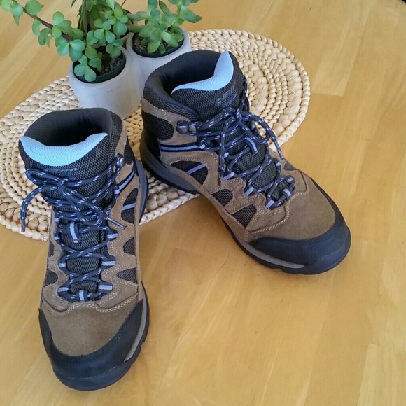 Hi-Tec Shoes - HI-TECH waterproof 3/4 high top hiking boots